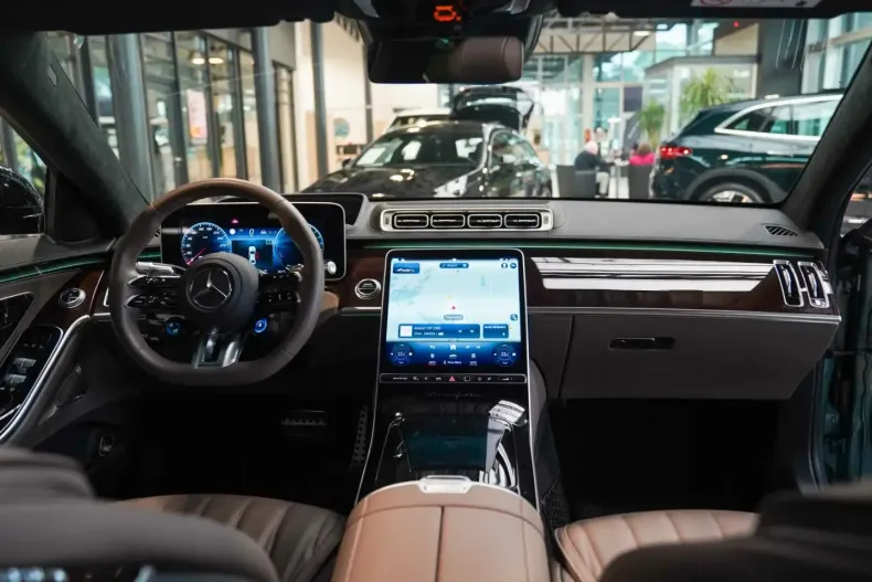 Mercedes-Benz S 63 AMG din 2024 cu 6.592 km - oferta MER135327 - foto 14