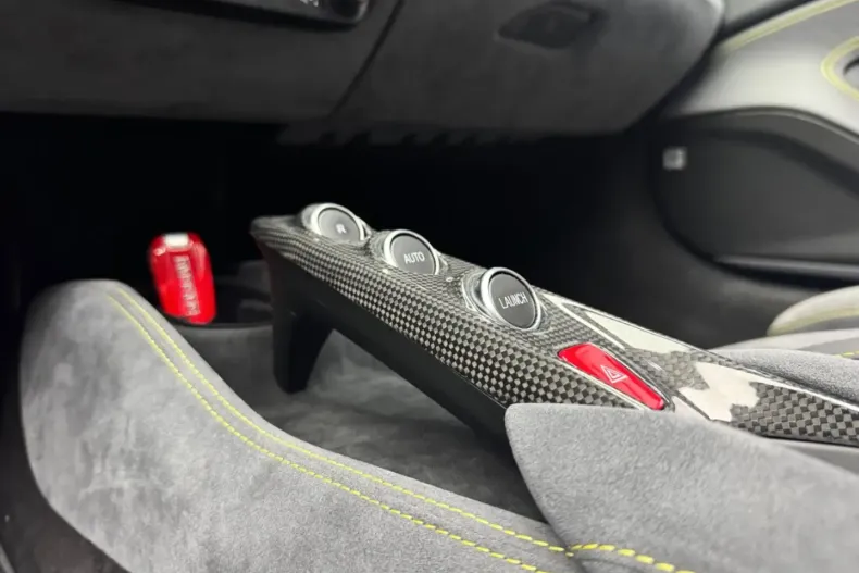 Ferrari F8 din 2021 cu 6.180 km - oferta FER135328 - foto 6