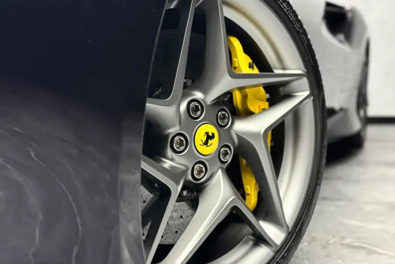 Ferrari F8 din 2021 cu 6.180 km - oferta FER135328 - foto 20