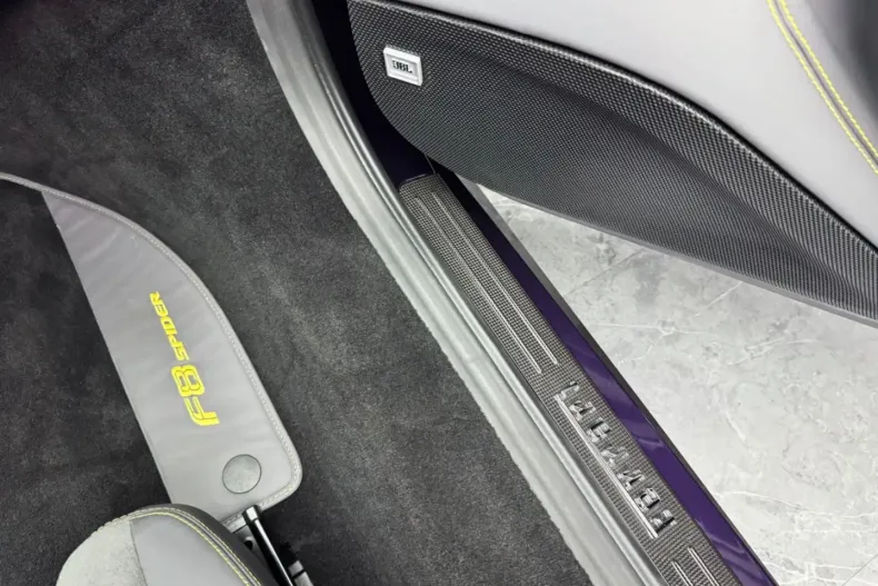 Ferrari F8 din 2021 cu 6.180 km - oferta FER135328 - foto 26