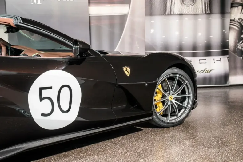 Ferrari 812 din 2022 cu 2.775 km - oferta FER135330 - foto 8