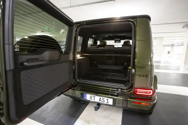 Mercedes-Benz G 63 AMG din 2025 cu 3.500 km - oferta MER135333 - foto 30