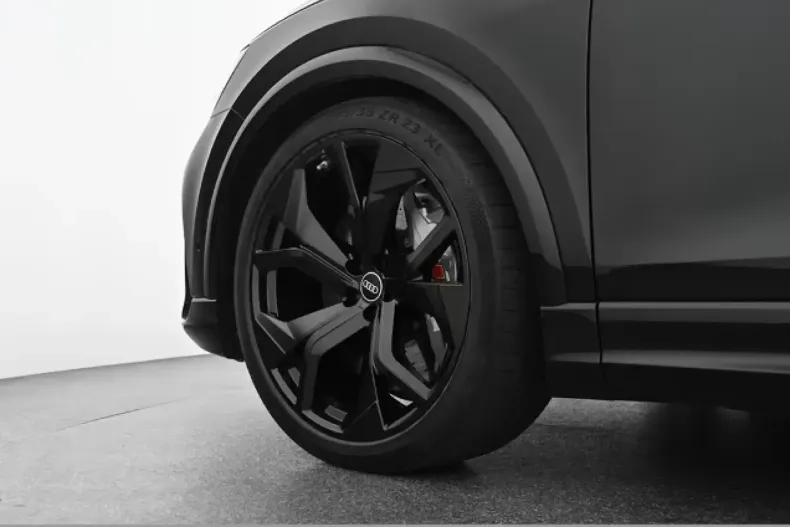 Audi RSQ8 din 2022 cu 79.852 km - oferta AUD135334 - foto 3