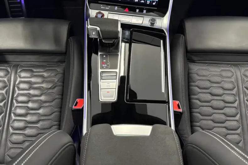 Audi RS7 din 2023 cu 15.000 km - oferta AUD135339 - foto 29