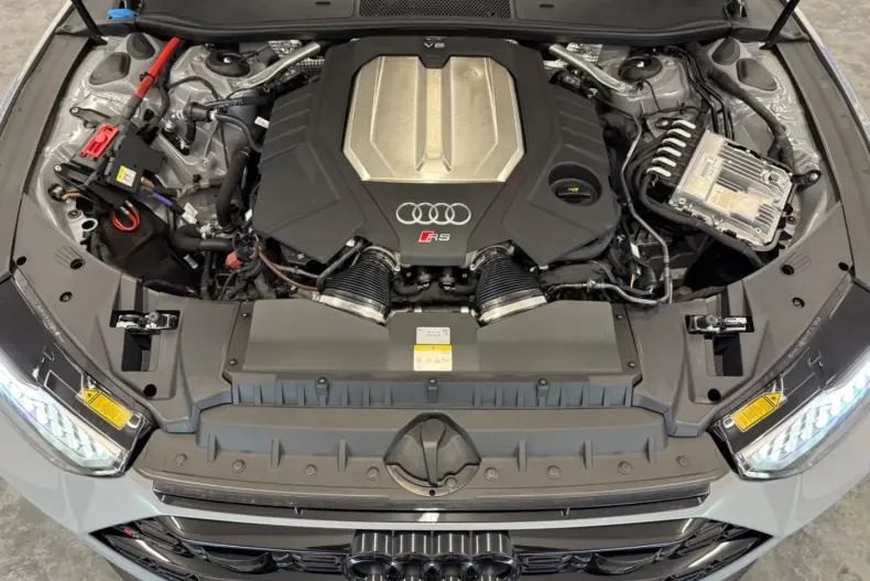 Audi RS7 din 2023 cu 15.000 km - oferta AUD135339 - foto 40