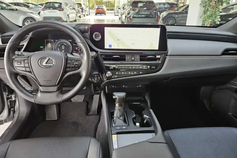 Lexus ES 300 din 2024 cu 10.880 km - oferta LEX135351 - foto 10