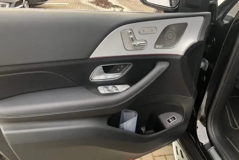 Mercedes-Benz GLE 350 din 2024 cu 17.345 km - oferta MER135352 - foto 11