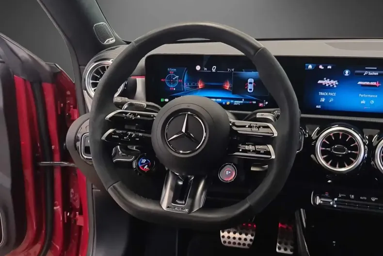 Mercedes-Benz CLA 45 AMG din 2024 cu 5.634 km - oferta MER135357 - foto 19