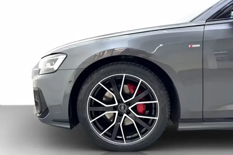 Audi A8 din 2022 cu 60.780 km - oferta AUD135369 - foto 2