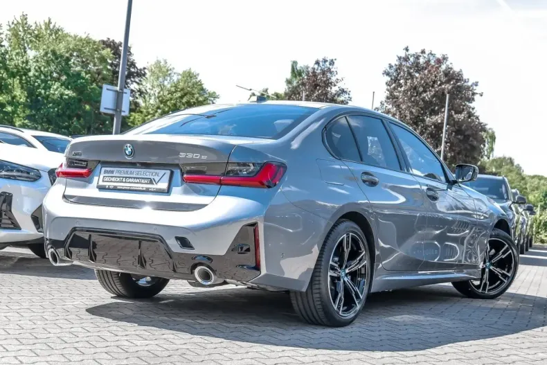 BMW 330 din 2024 cu 11.550 km - oferta BMW135372 - foto 2