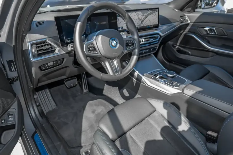 BMW 330 din 2024 cu 11.550 km - oferta BMW135372 - foto 5