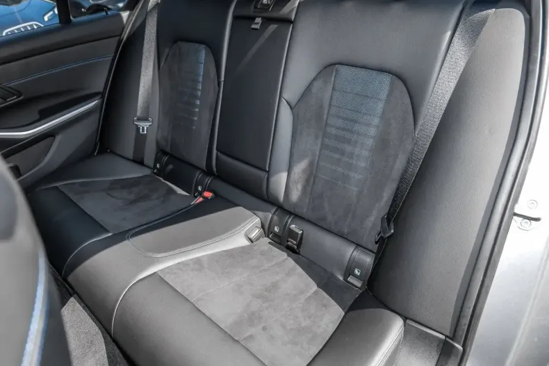 BMW 330 din 2024 cu 11.550 km - oferta BMW135372 - foto 7