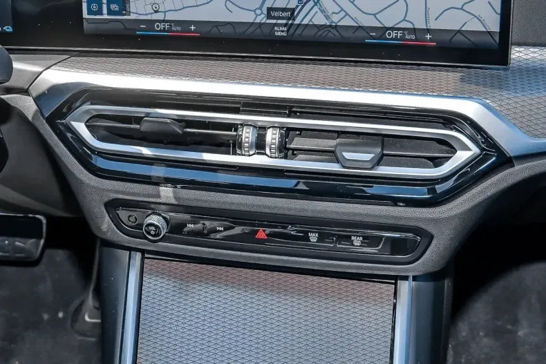 BMW 330 din 2024 cu 11.550 km - oferta BMW135372 - foto 9