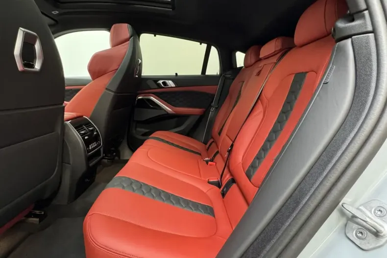 BMW X6 M din 2024 cu 24.989 km - oferta BMW135377 - foto 17