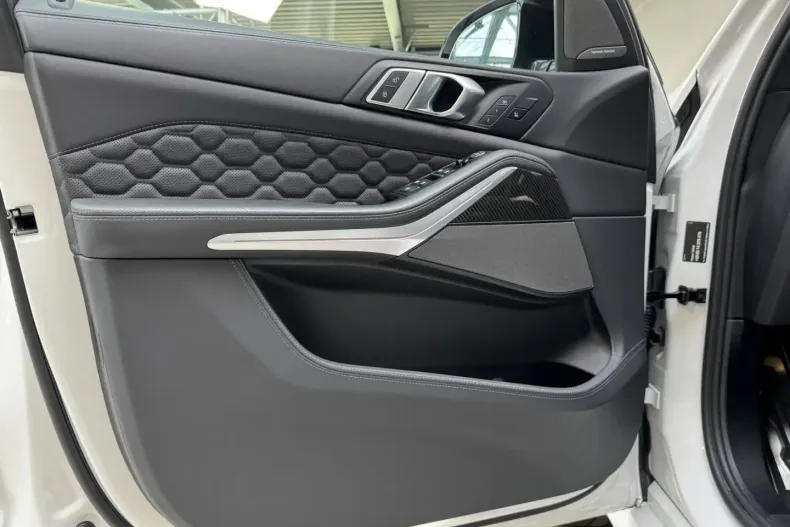 BMW X5 M din 2023 cu 15.500 km - oferta BMW135383 - foto 15