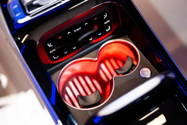 Mercedes-Benz S 580 din 2023 cu 18.500 km - oferta MER135386 - foto 16