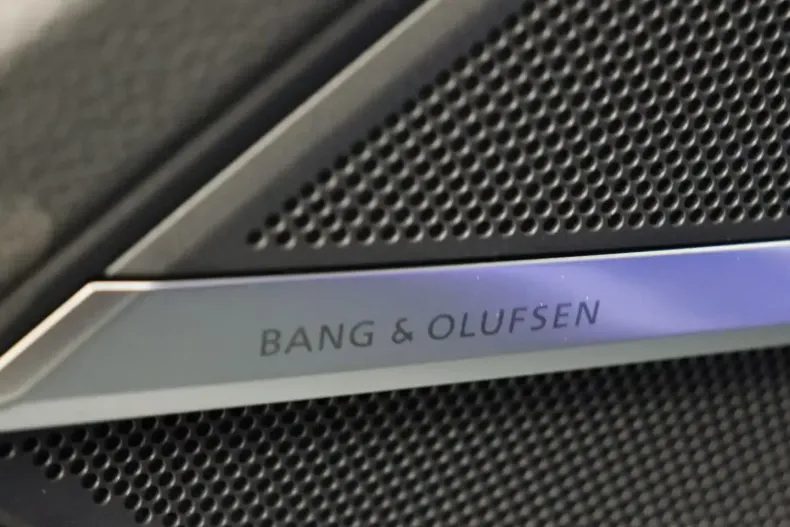 Audi A8 din 2023 cu 22.375 km - oferta AUD135392 - foto 6