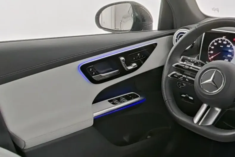 Mercedes-Benz GLC 300 din 2024 cu 17.776 km - oferta MER135393 - foto 7