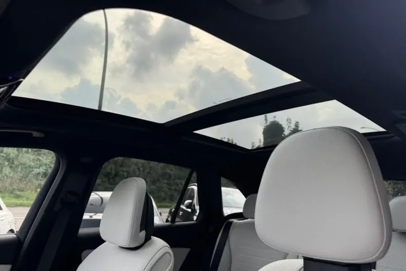 Mercedes-Benz GLC 450 din 2024 cu 25.888 km - oferta MER135394 - foto 4