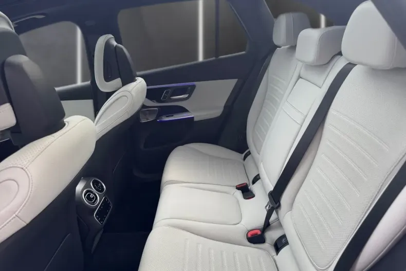 Mercedes-Benz GLC 450 din 2024 cu 25.888 km - oferta MER135394 - foto 11