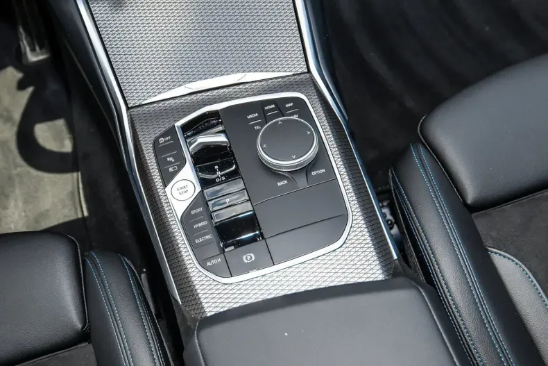 BMW 330 din 2024 cu 23.704 km - oferta BMW135399 - foto 10