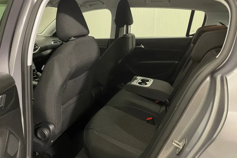 Peugeot 308 din 2020 cu 136.772 km - oferta PEU135451 - foto 10