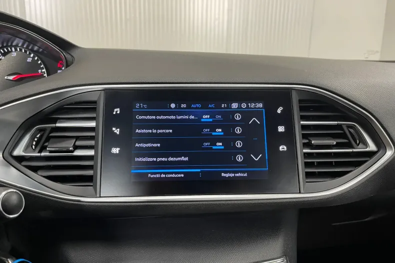 Peugeot 308 din 2020 cu 136.772 km - oferta PEU135451 - foto 18