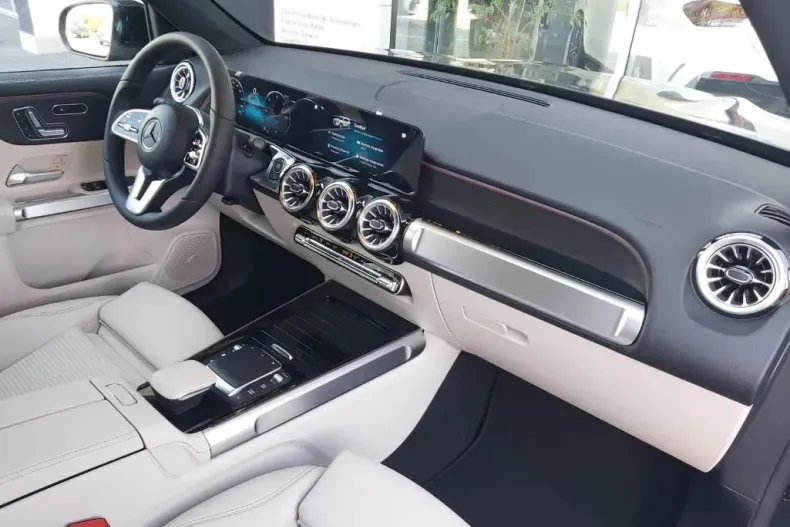 Mercedes-Benz EQB din 2022 cu 40.500 km - oferta MER135459 - foto 5