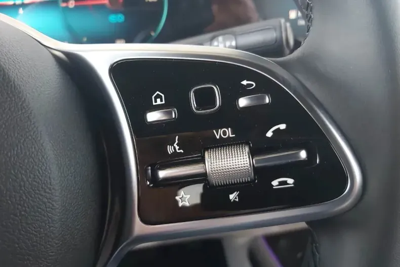 Mercedes-Benz EQB din 2022 cu 40.500 km - oferta MER135459 - foto 12