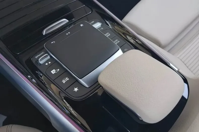 Mercedes-Benz EQB din 2022 cu 40.500 km - oferta MER135459 - foto 13