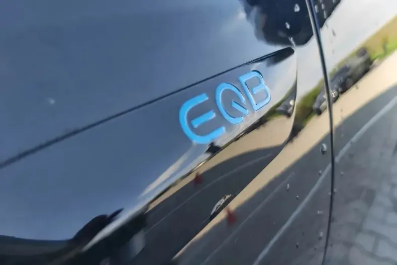 Mercedes-Benz EQB din 2022 cu 40.500 km - oferta MER135459 - foto 15