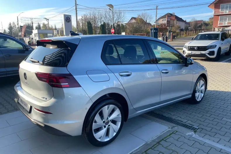 Volkswagen Golf din 2025 cu 1 km - oferta VOL135466 - foto 4