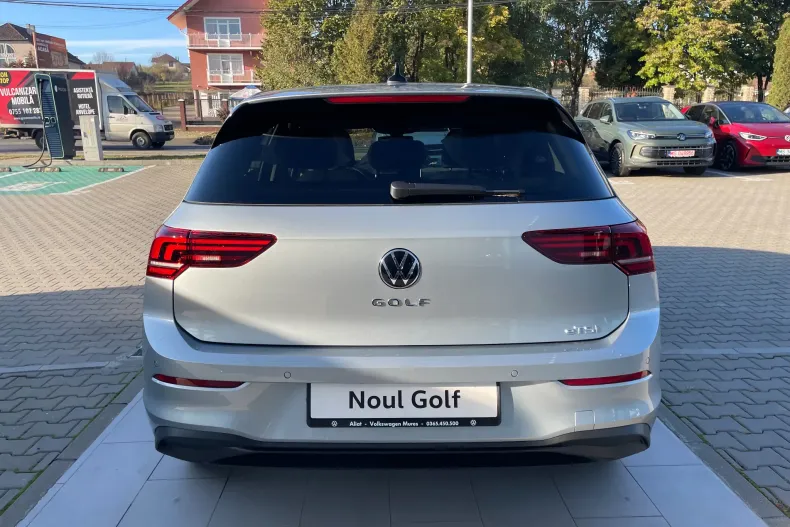 Volkswagen Golf din 2025 cu 1 km - oferta VOL135466 - foto 5