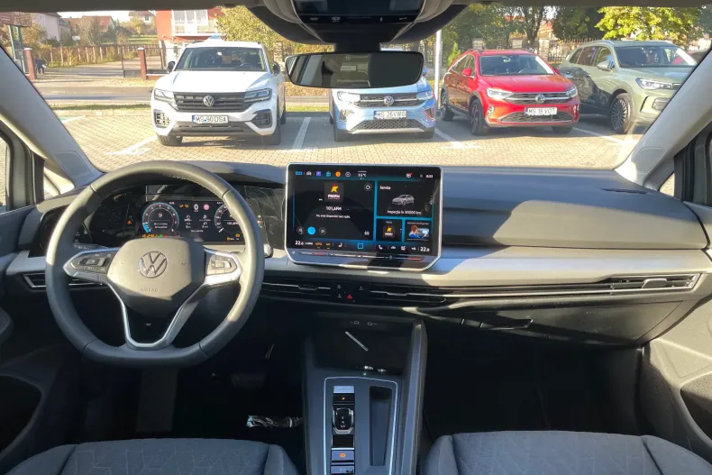 Volkswagen Golf din 2025 cu 1 km - oferta VOL135466 - foto 13