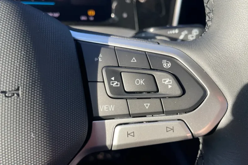 Volkswagen Golf din 2025 cu 1 km - oferta VOL135466 - foto 18