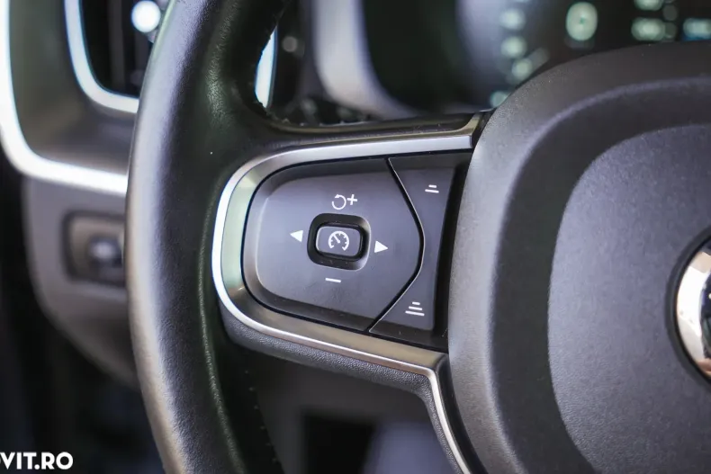 Volvo XC60 din 2019 cu 139.000 km - oferta VOL135479 - foto 19