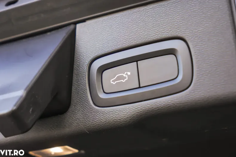 Volvo XC60 din 2019 cu 139.000 km - oferta VOL135479 - foto 24