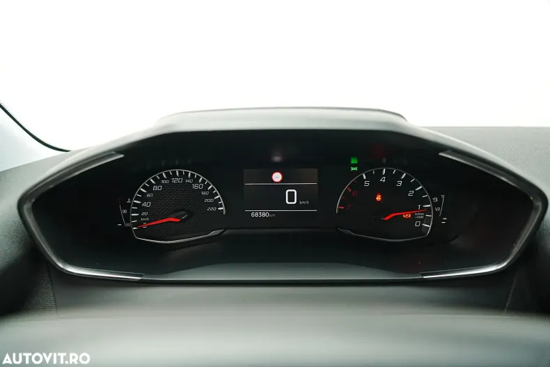 Peugeot 208 din 2023 cu 68.000 km - oferta PEU135486 - foto 24