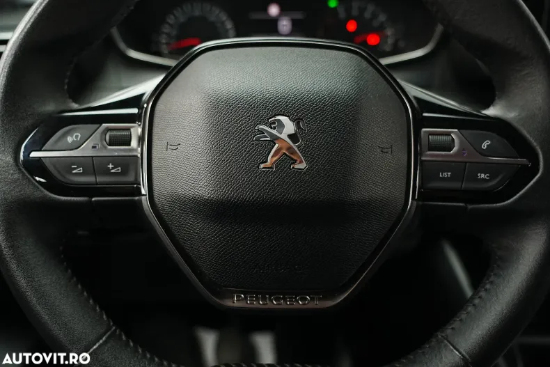 Peugeot 208 din 2023 cu 68.000 km - oferta PEU135486 - foto 31