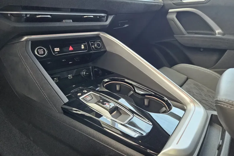 Audi Q5 din 2025 cu 10 km - oferta AUD135493 - foto 11