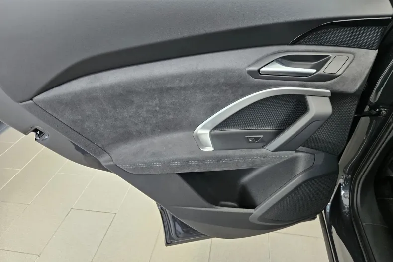 Audi Q5 din 2025 cu 10 km - oferta AUD135493 - foto 19