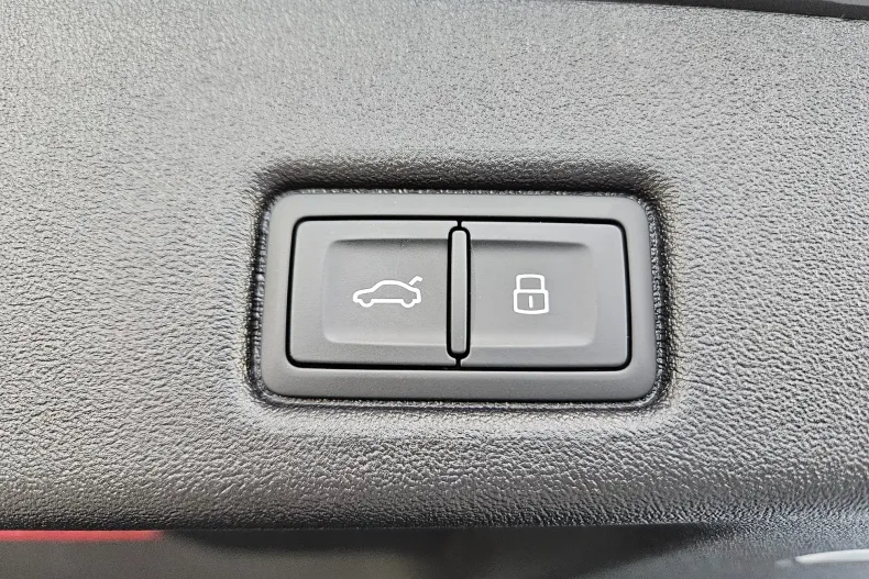 Audi Q5 din 2025 cu 10 km - oferta AUD135493 - foto 25