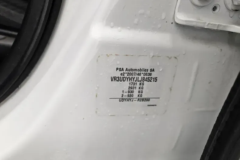 Peugeot 2008 din 2020 cu 89.575 km - oferta PEU135494 - foto 14