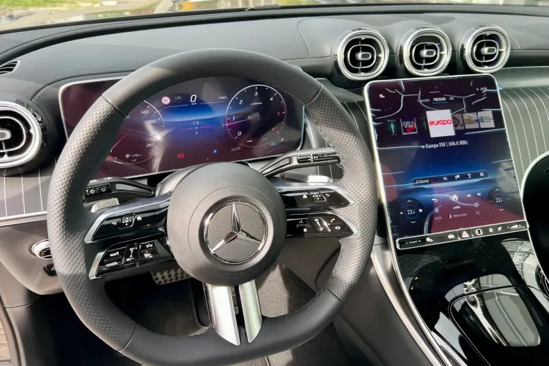 Mercedes-Benz GLC din 2025 cu 4 km - oferta MER135501 - foto 11