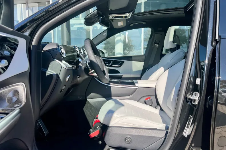 Mercedes-Benz GLC din 2025 cu 3 km - oferta MER135503 - foto 12