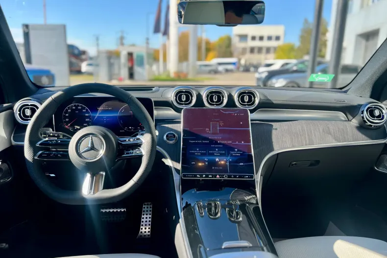 Mercedes-Benz GLC din 2025 cu 3 km - oferta MER135503 - foto 13