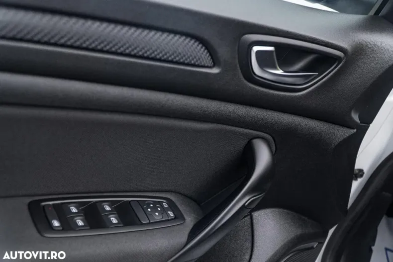 Renault Megane din 2023 cu 87.647 km - oferta REN135508 - foto 15