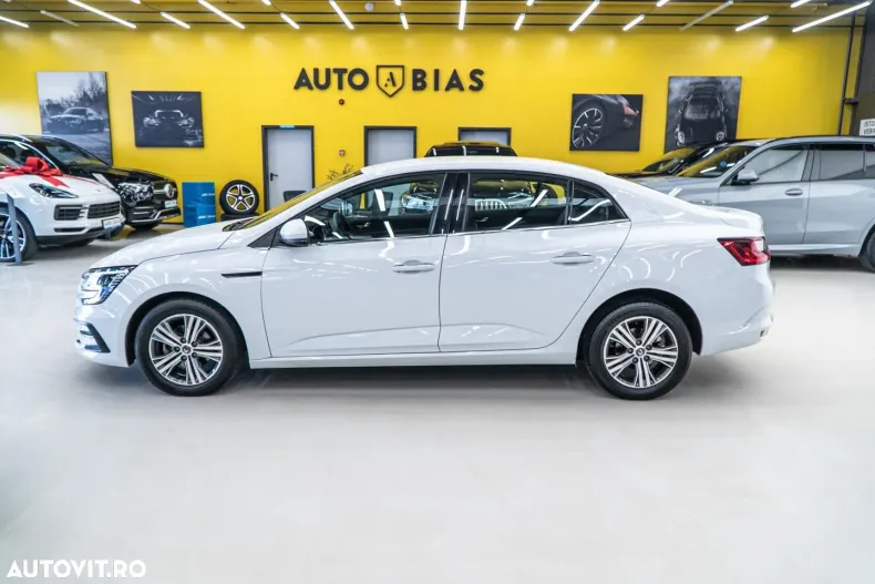Renault Megane din 2023 cu 87.647 km - oferta REN135508 - foto 16