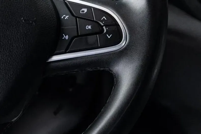 Renault Megane din 2023 cu 87.647 km - oferta REN135508 - foto 21