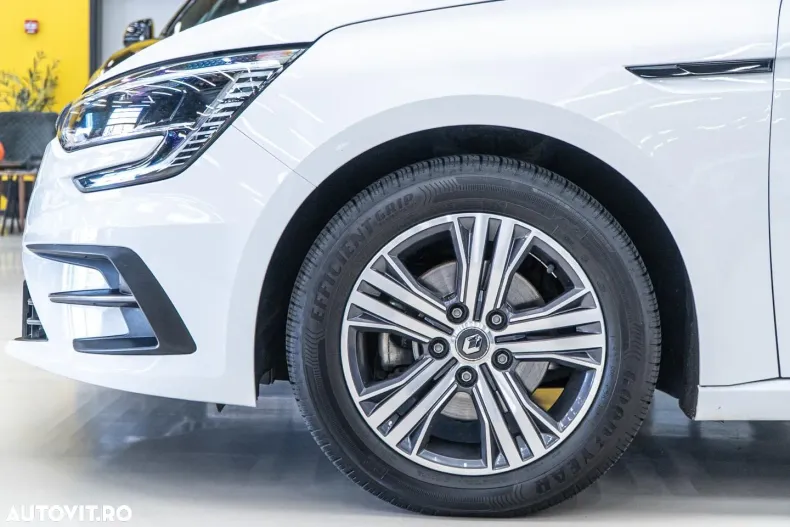 Renault Megane din 2023 cu 87.647 km - oferta REN135508 - foto 40